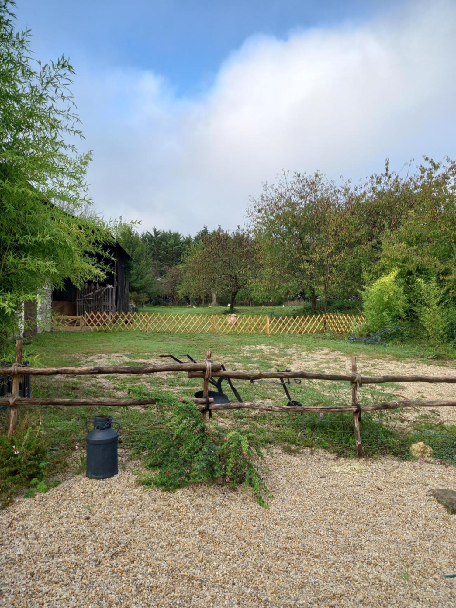 L'Ecole Buissonniere Villa Noyant-la-Plaine ภายนอก รูปภาพ
